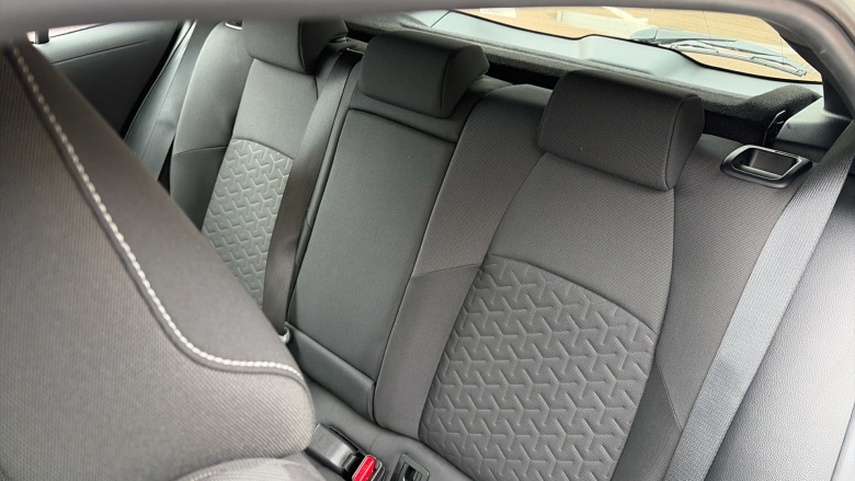 Toyota Corolla 1.8 VVT-i Hybrid Icon Tech 5dr CVT Hybrid Hatchback